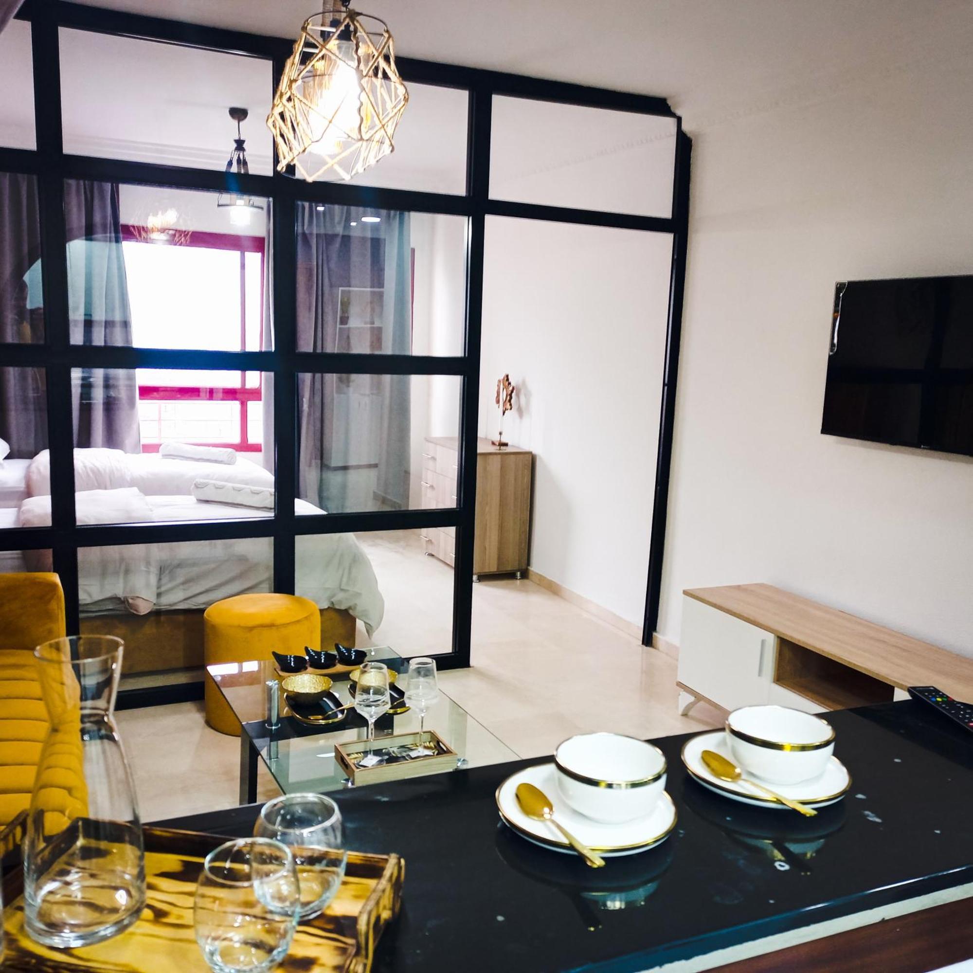 Nouveau Appartement Au Plein Centre Ville En Face Hilton & La Gare De Train Tgv M2 タンジェ エクステリア 写真